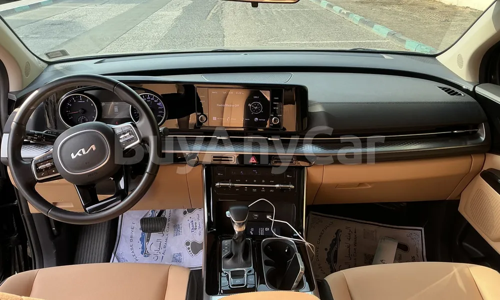 Vehicle photo 8