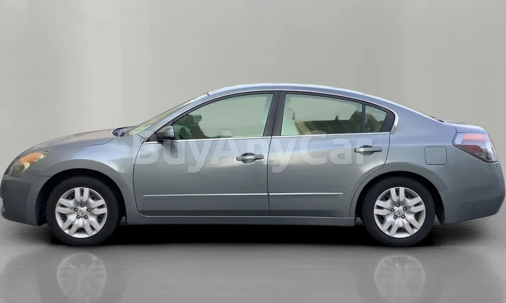 Vehicle photo 4