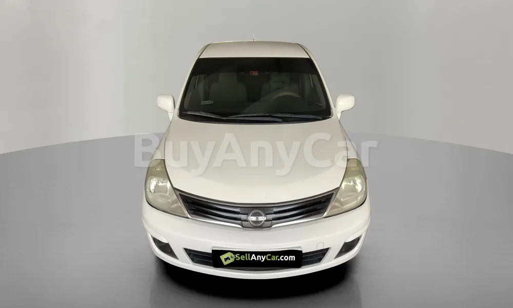 Vehicle photo 1
