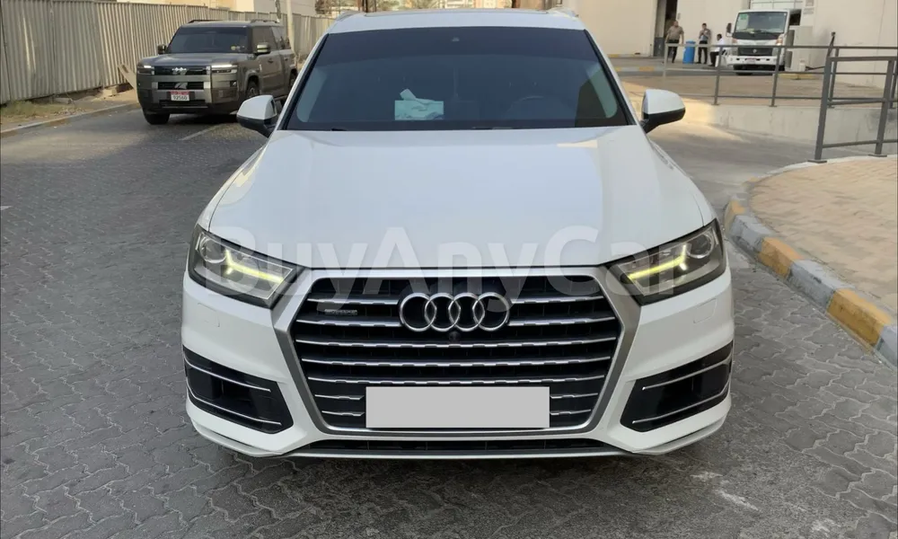 Vehicle photo 1
