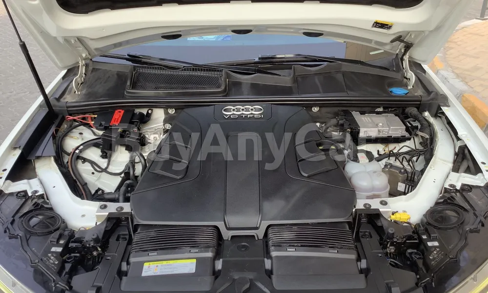 Vehicle photo 6