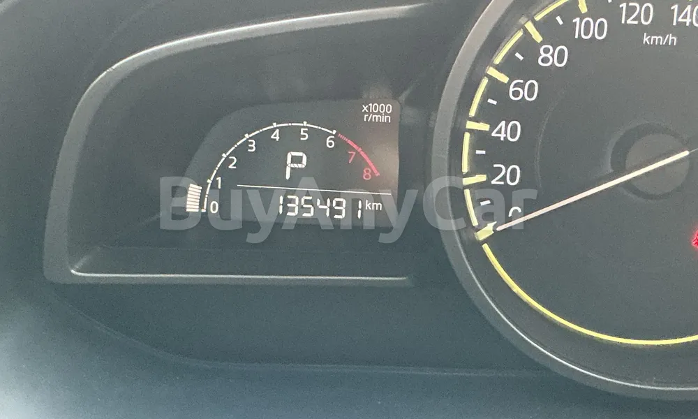 Vehicle photo 7