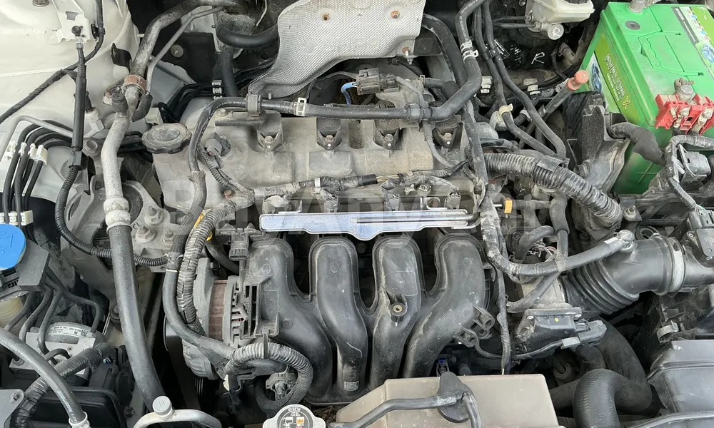 Vehicle photo 6