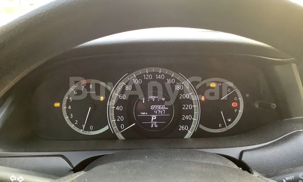 Vehicle photo 7