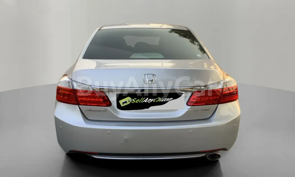 Vehicle photo 2