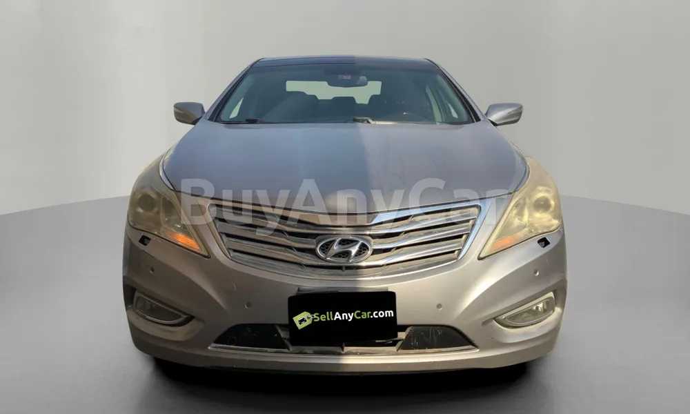 Vehicle photo 1