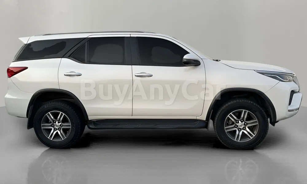 Vehicle photo 3