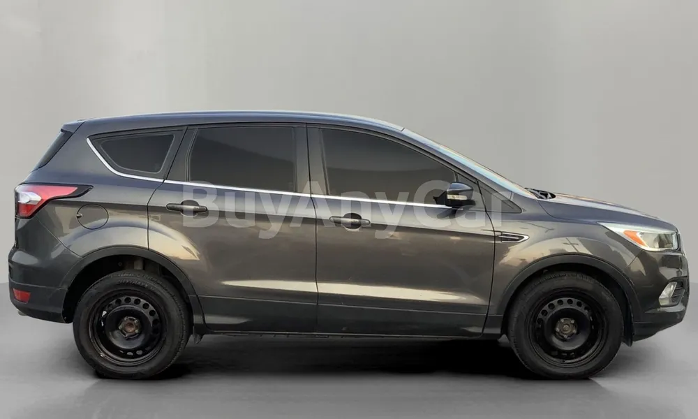 Vehicle photo 3
