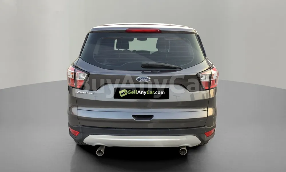 Vehicle photo 2