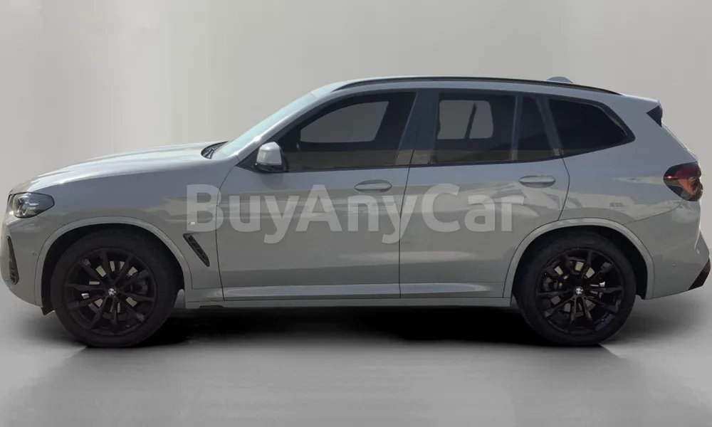 Vehicle photo 4
