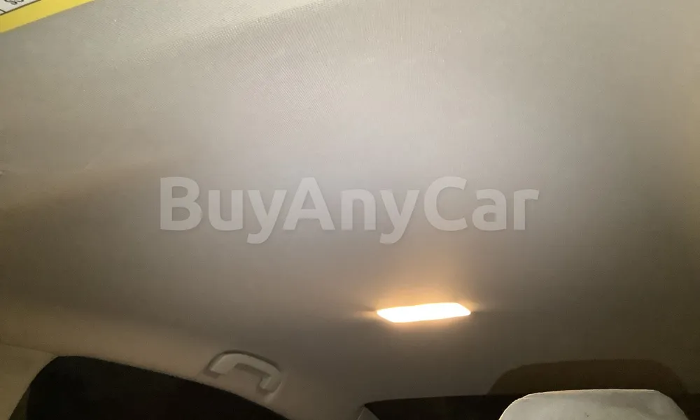 Vehicle photo 9