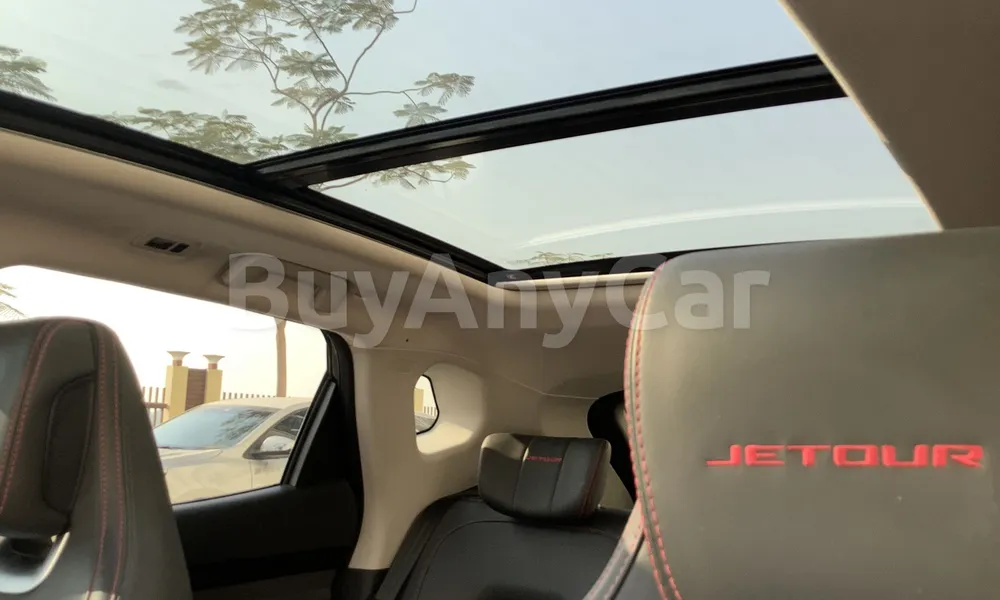 Vehicle photo 9