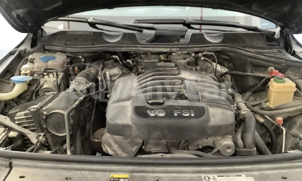 Vehicle photo 6