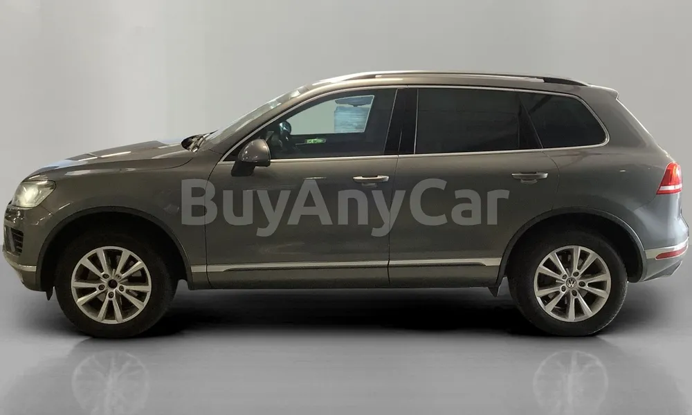Vehicle photo 4