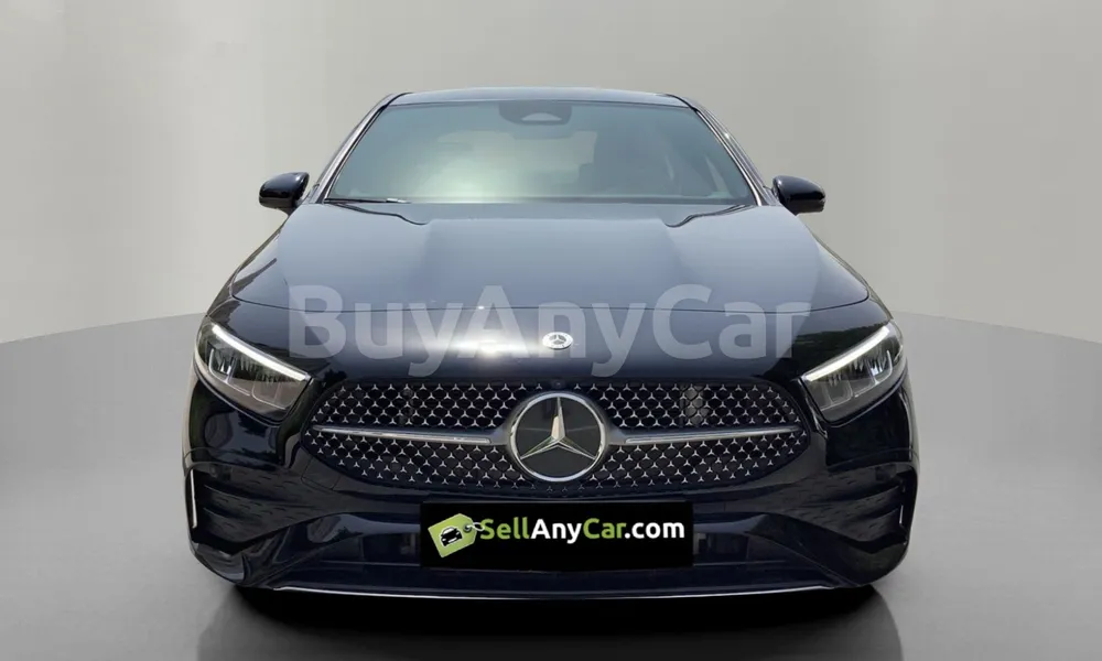 Vehicle photo 1