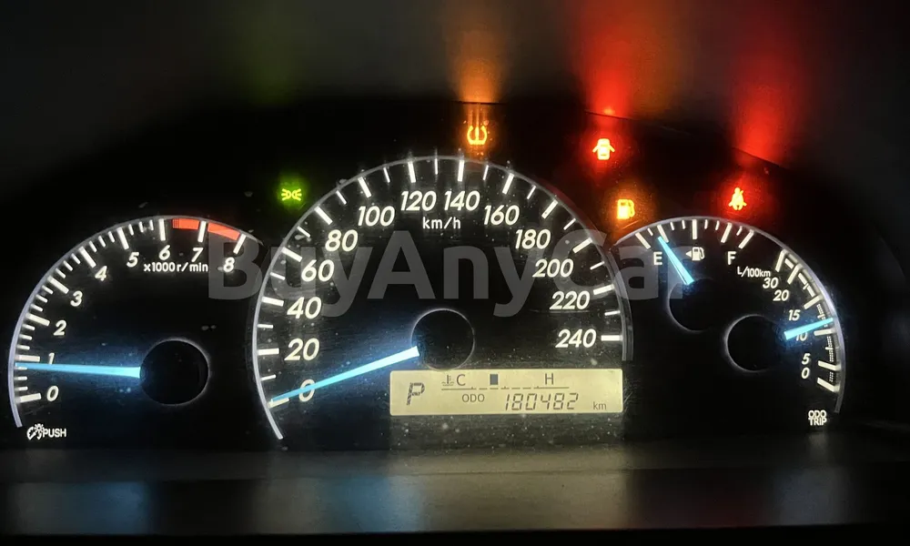 Vehicle photo 6