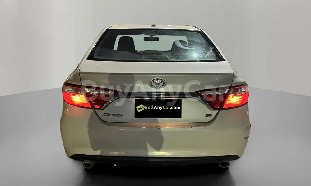 Vehicle photo 2