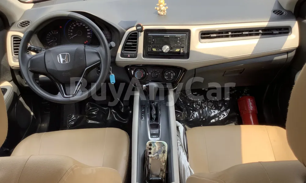 Vehicle photo 7