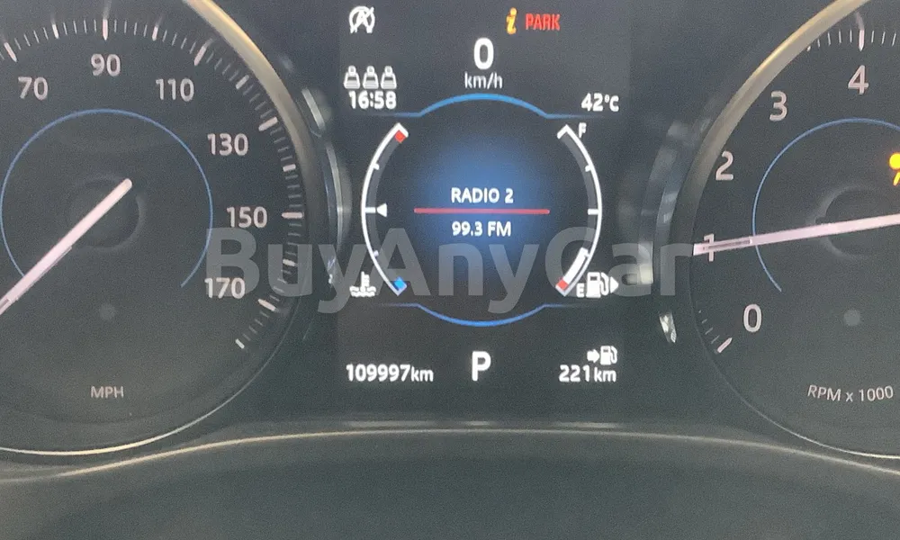 Vehicle photo 7
