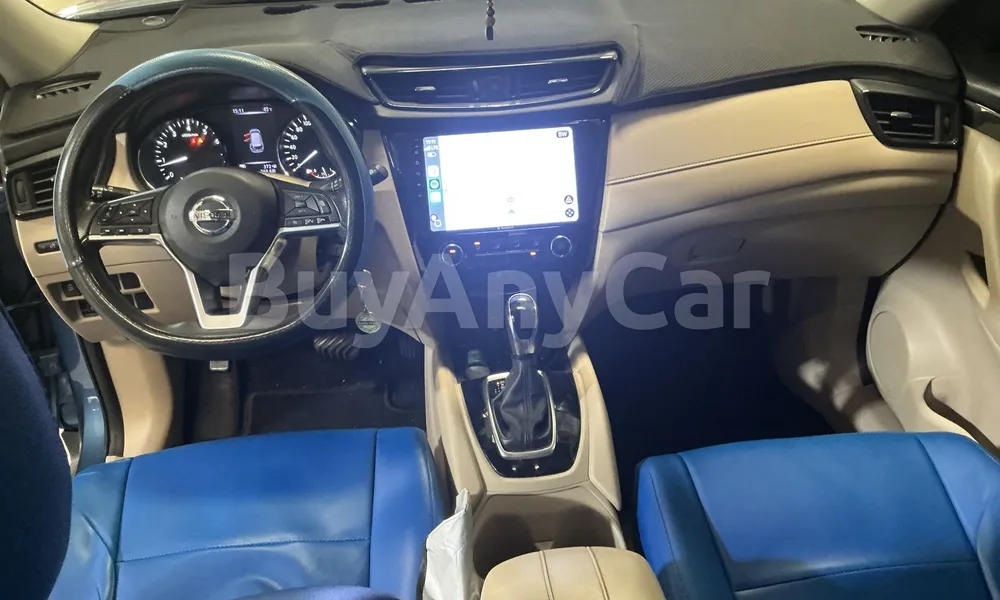 Vehicle photo 9