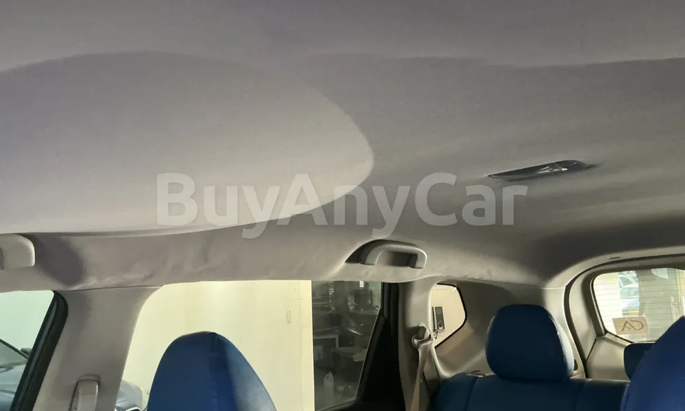 Vehicle photo 8