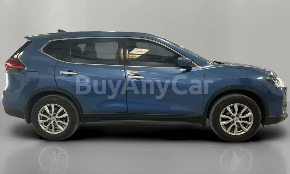 Vehicle photo 3