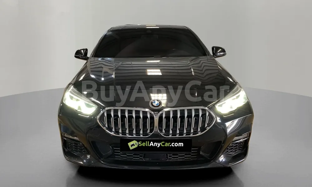 Vehicle photo 1