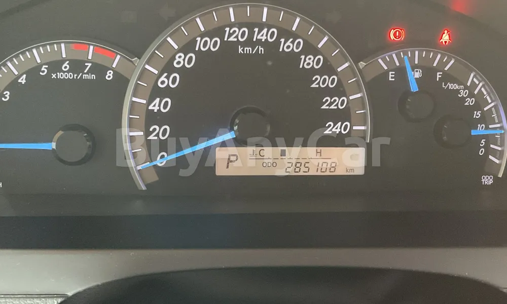 Vehicle photo 8