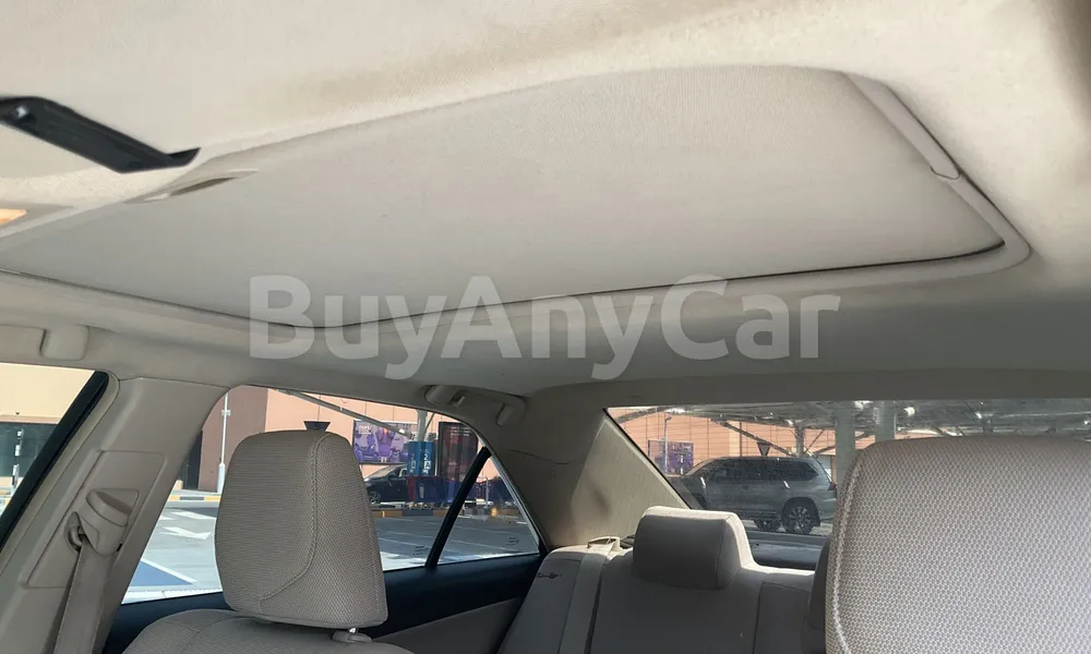 Vehicle photo 9