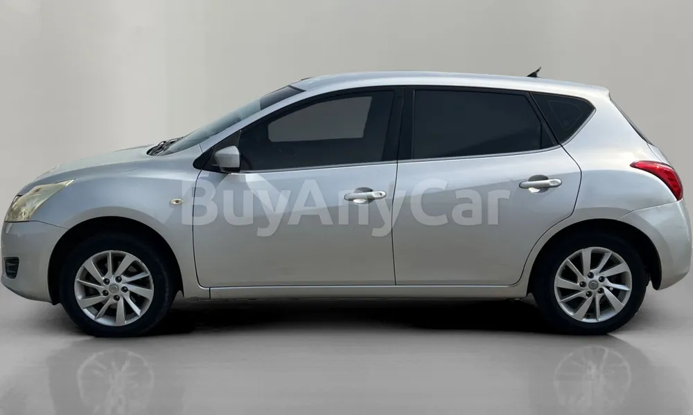 Vehicle photo 4