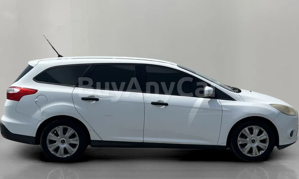 Vehicle photo 4