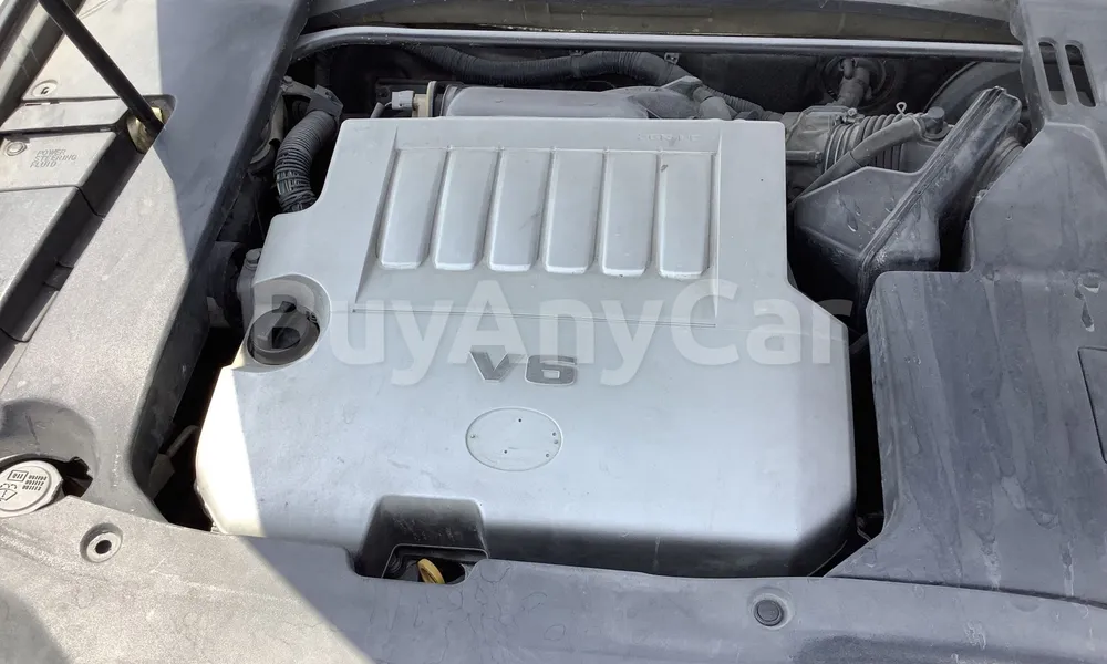 Vehicle photo 6