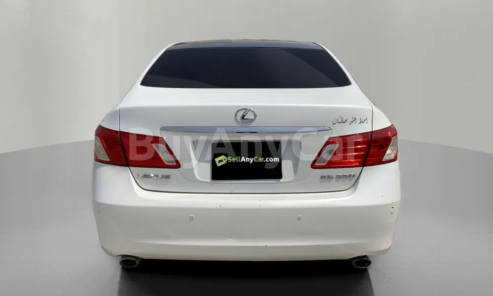 Vehicle photo 3