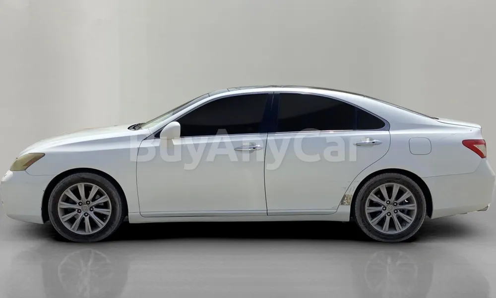 Vehicle photo 5