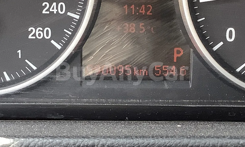 Vehicle photo 7