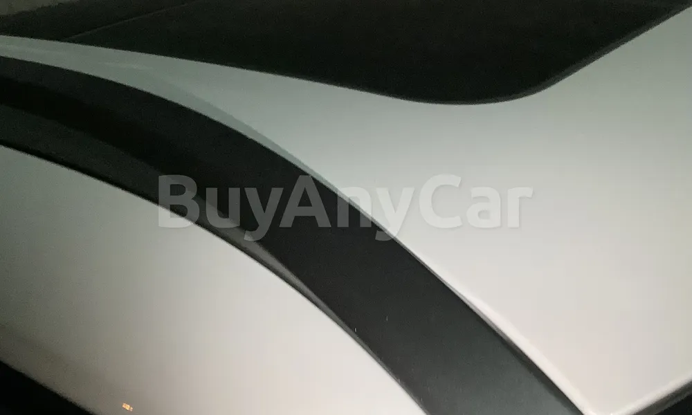 Vehicle photo 5