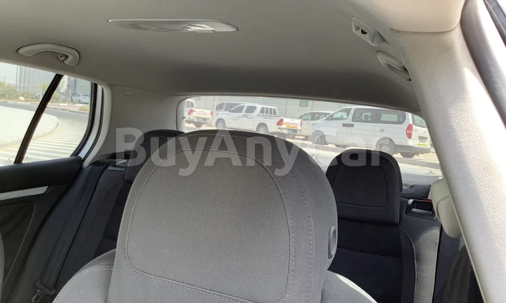 Vehicle photo 9