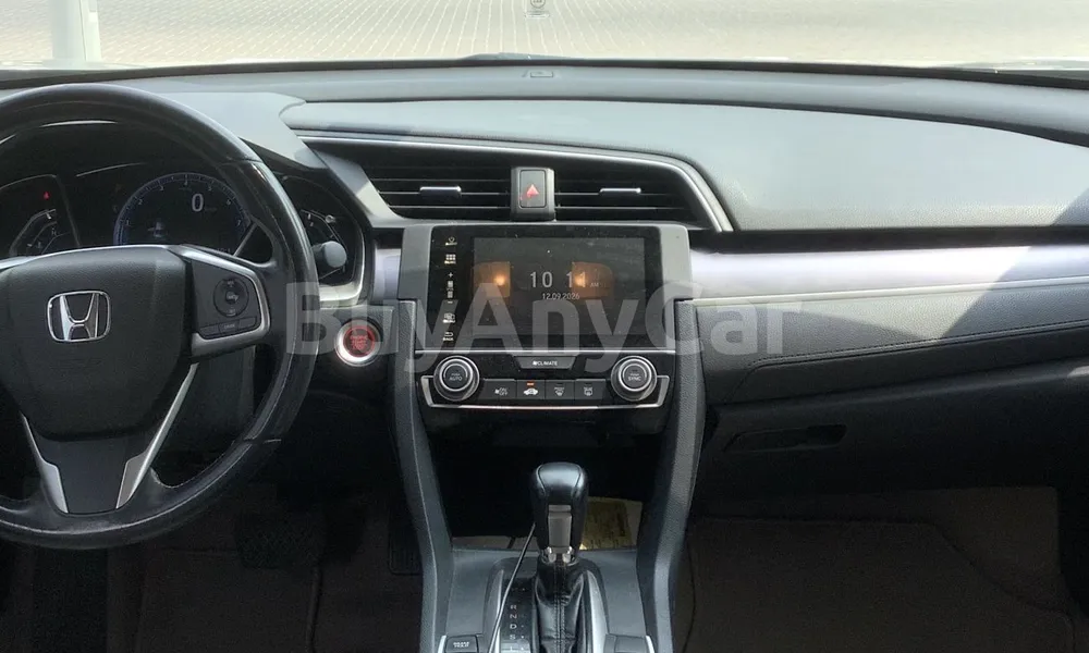 Vehicle photo 8