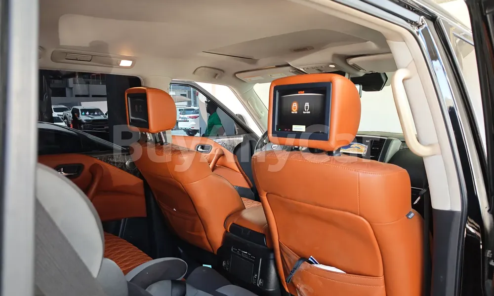 Vehicle photo 3