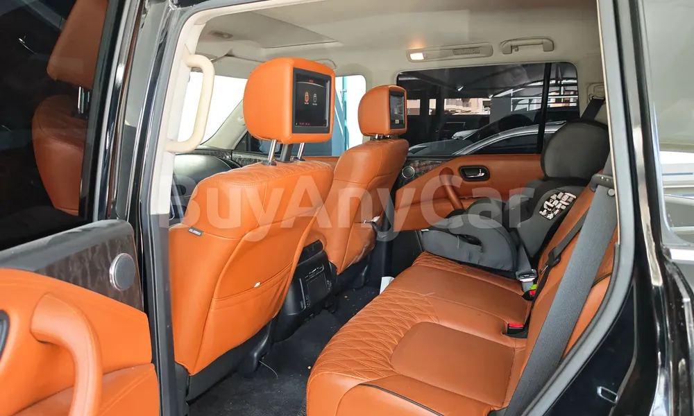 Vehicle photo 4