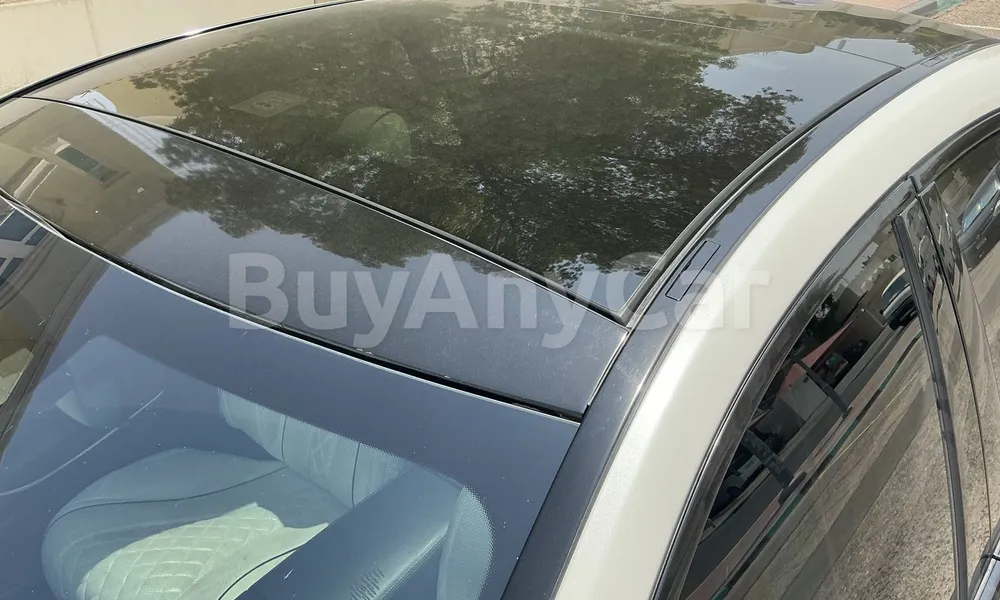 Vehicle photo 5