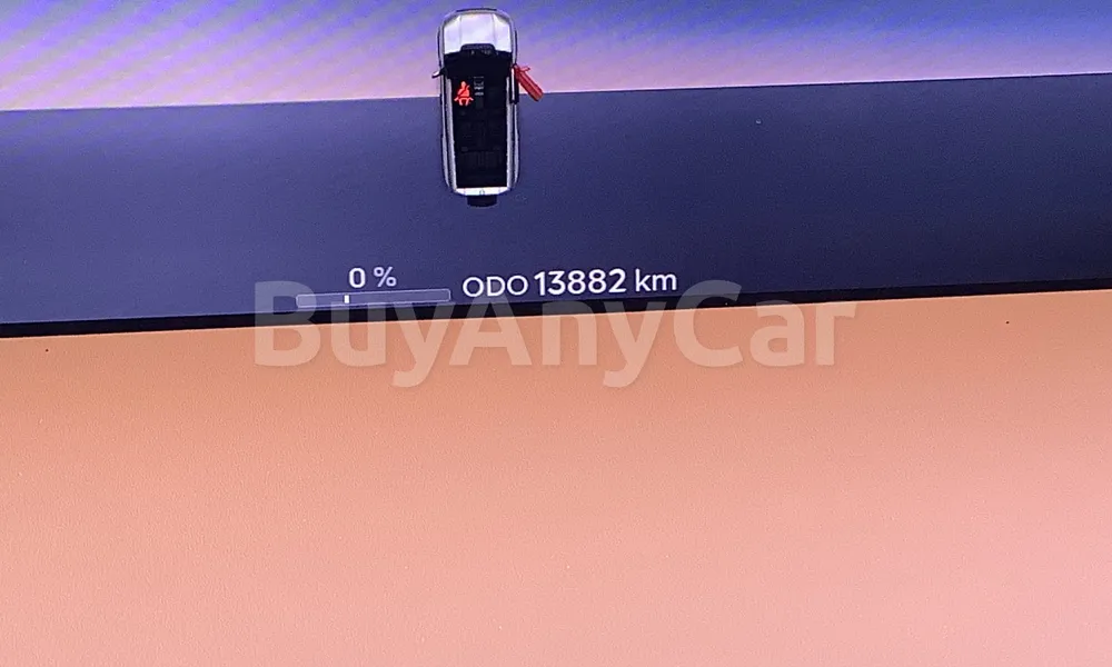 Vehicle photo 9