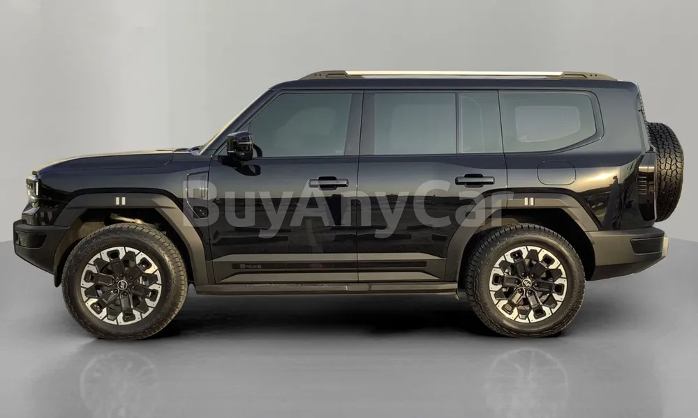 Vehicle photo 4