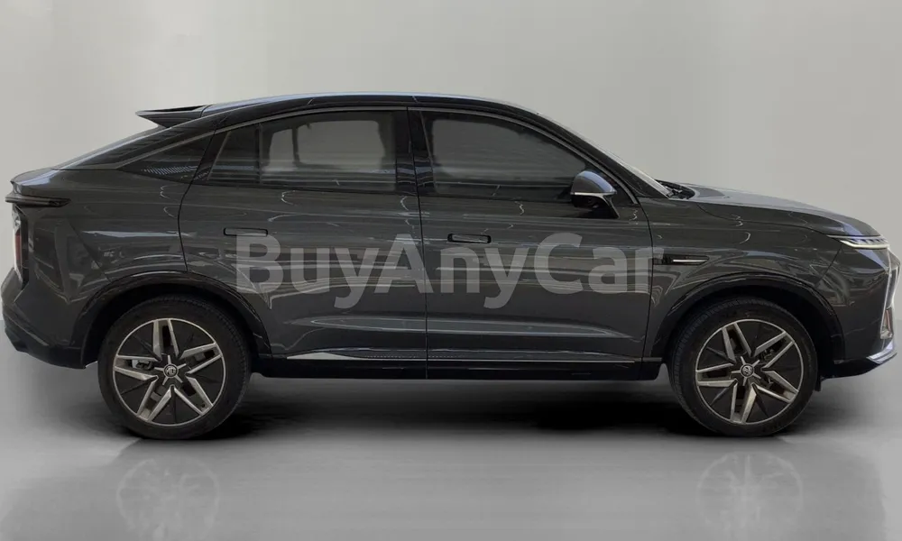 Vehicle photo 3