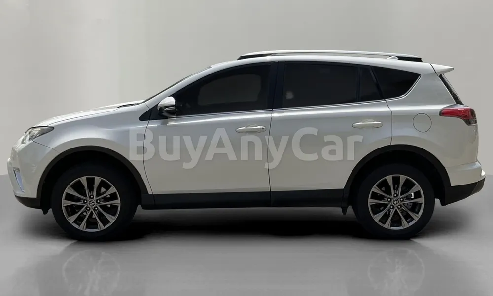 Vehicle photo 4