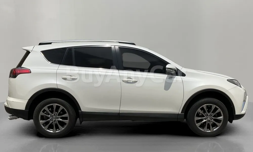 Vehicle photo 3