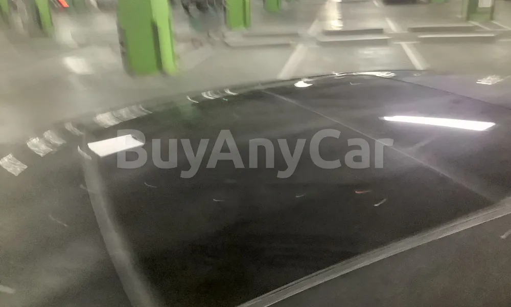 Vehicle photo 5
