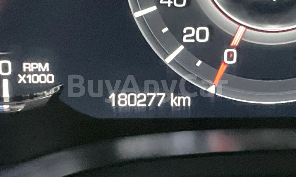 Vehicle photo 7