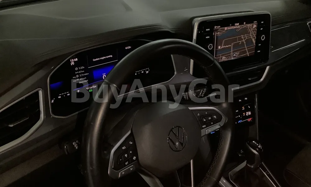 Vehicle photo 9