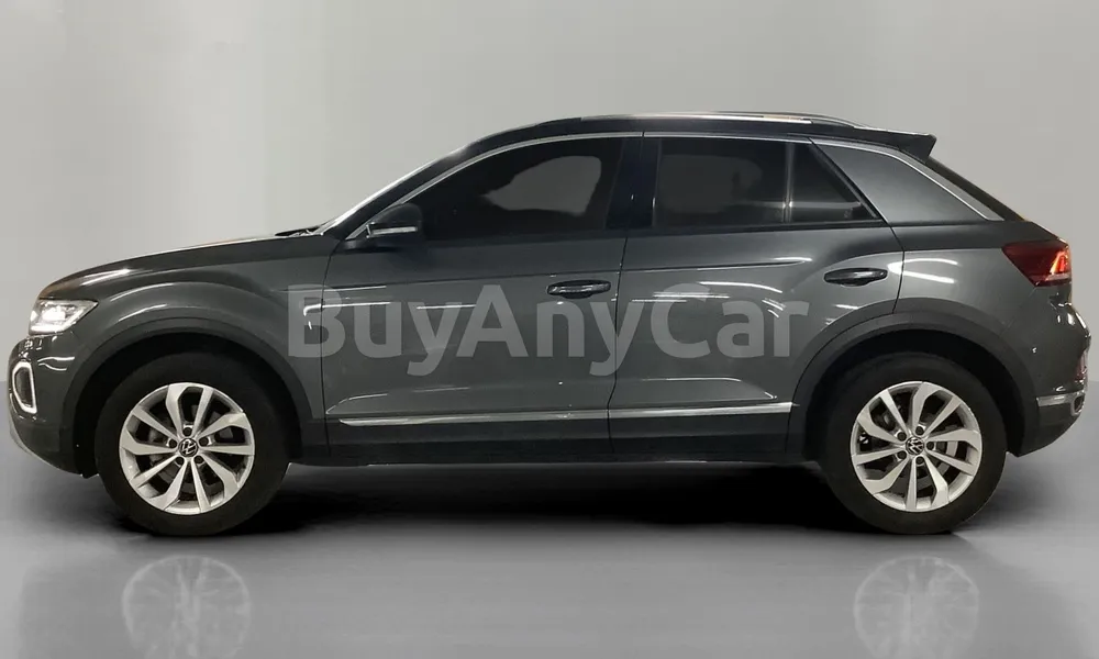 Vehicle photo 4